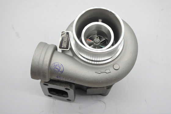 ターボチャージャーの掘削機のエンジンは EC140B D4D 04258205KZ の高性能を分けます