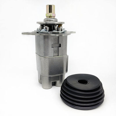 D65 掘削機の予備品油圧ブルドーザーのジョイスティック 702-16-01340 70-16-01341